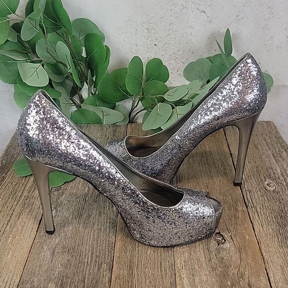 Guess Patches silver glitter platform pump Women's Size 8M - Picture 4 of 12
